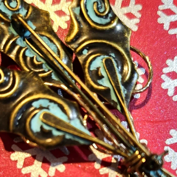 Merry and Bright Christmas, Brooch. - Picture 6 of 6